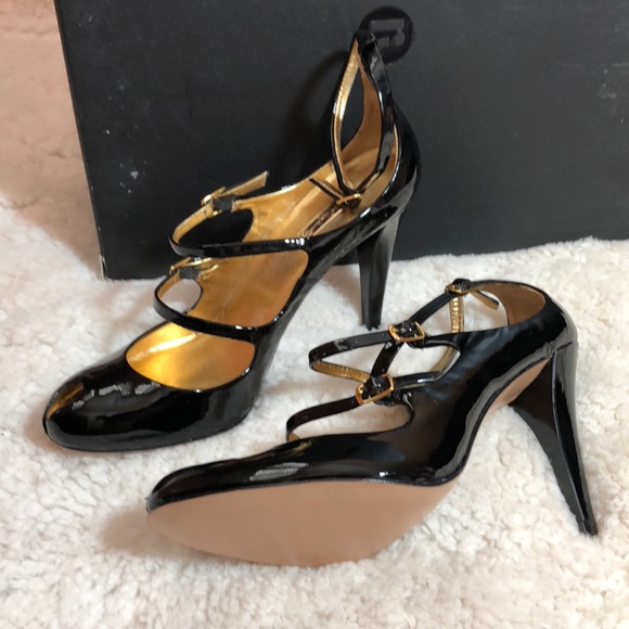 Report Signature Shoes - 🆕 BNWT- patent leather black heels gold Buckles.